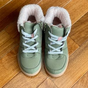 New Oshkosh boots